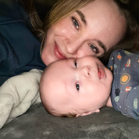 Meet your Posher, Kendra - Picture 4 of 4